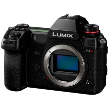 Цифровой фотоаппрарат Panasonic Lumix DC-S1REE-K body черный