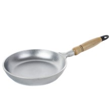 Сковорода Kukmara с деревянной ручкой, 200/40 мм Сковорода Kukmara с деревянной ручкой, 200/40 мм