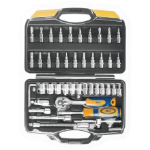 Набор инструментов Kraft КТ 700618, 46 предметов