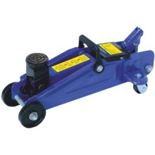 Домкрат подкатной гидравлический Goodyear GY-PD-01, 1,8 т. (GY000901)