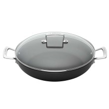 Сотейник c крышкой LE-CREUSET 26 см (96200726000000) Сотейник c крышкой LE-CREUSET 26 см (96200726000000)
