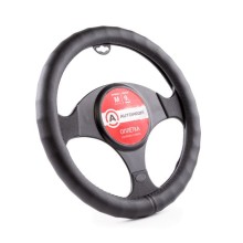 Оплетка для руля AutoProfi обхват 9 см, экокожа, размер М 1/10 Black (AP-1911 BK M) Оплетка для руля AutoProfi обхват 9 см, экокожа, размер М 1/10 Black (AP-1911 BK M)