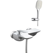 Смеситель для ванны и душа Lemark Bellario, хром (LM6802C) Смеситель для ванны и душа Lemark Bellario, хром (LM6802C)