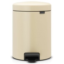 Бак для мусора Brabantia NewIcon, 5 л, миндальный (112423) Бак для мусора Brabantia NewIcon, 5 л, миндальный (112423)