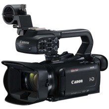 Цифровая видеокамера Canon XA15