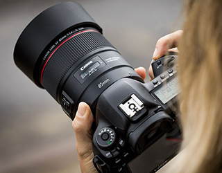 Объектив CANON EF 85MM f/1.4L IS USM Объектив CANON EF 85MM f/1.4L IS USM