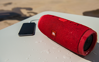 Портативная акустика JBL Charge 3 Портативная акустика JBL Charge 3