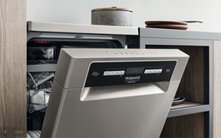 Посудомоечная машина Hotpoint-Ariston HSFO 3T223 WC X Посудомоечная машина Hotpoint-Ariston HSFO 3T223 WC X