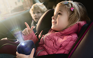 Портативный кинотеатр CINEMOOD Кинокубик ivi CNMD0016VI