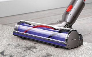 Вертикальный пылесос Dyson V7 Animal Вертикальный пылесос Dyson V7 Animal