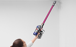 Вертикальный пылесос Dyson V7 Animal Вертикальный пылесос Dyson V7 Animal