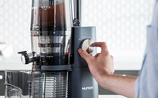 Соковыжималка HUROM H-AI-SBE20